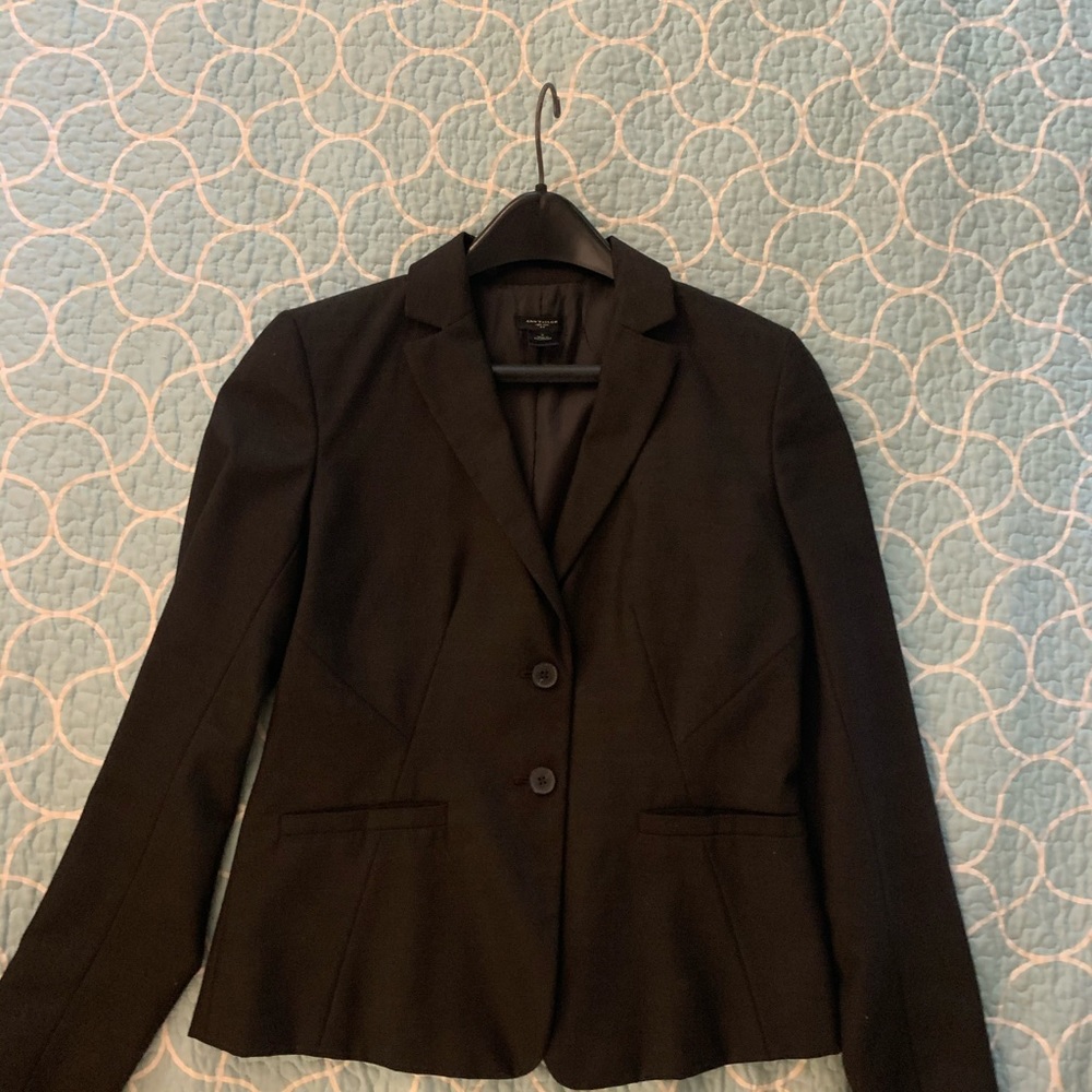 Size 4 Ann Taylor jacket/blazer.